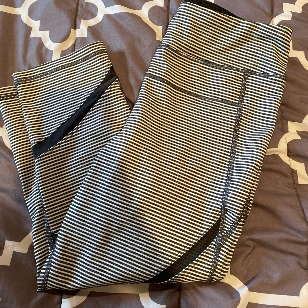 Calvin Klein cropped leggings